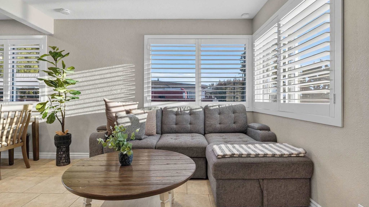 Photo of Livingroom in Linda Vista