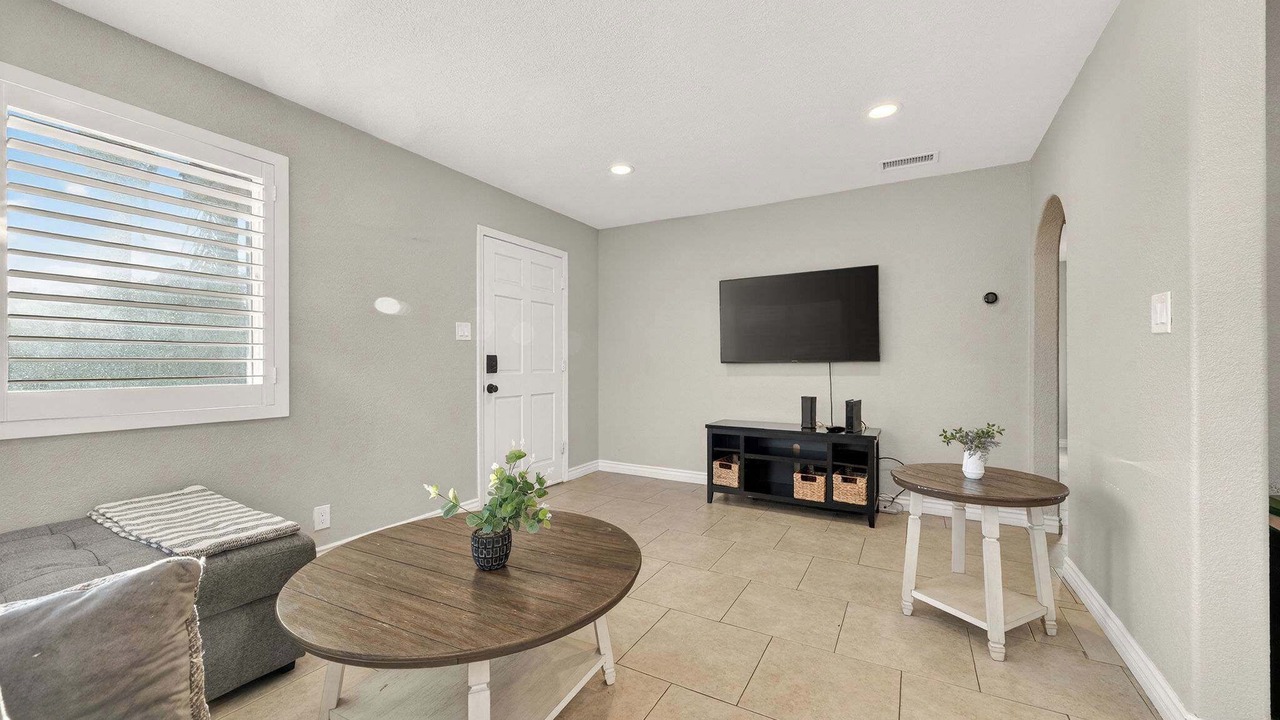 Photo of Livingroom in Linda Vista