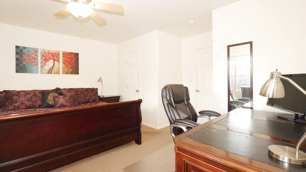 Photo of Bedroom in University City