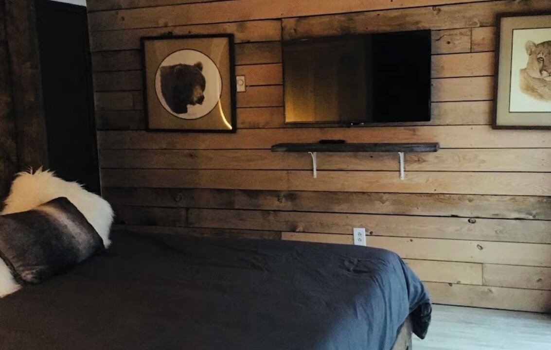 Photo of Bedroom in Champion