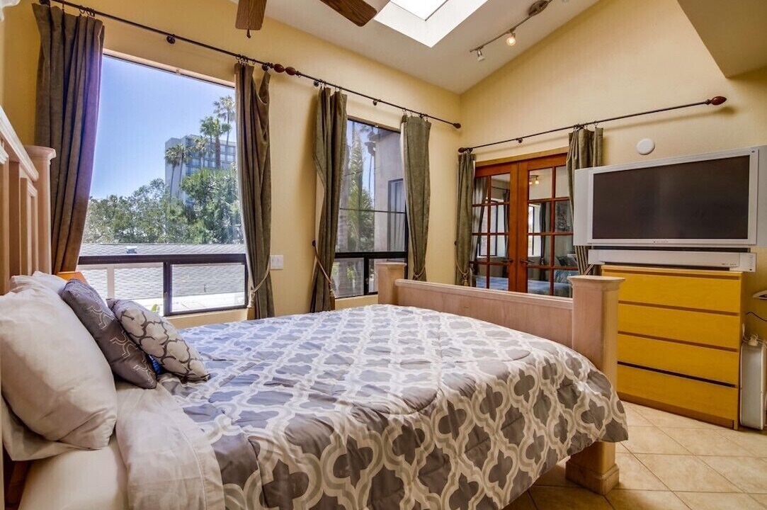 Photo of Bedroom in Crown Point
