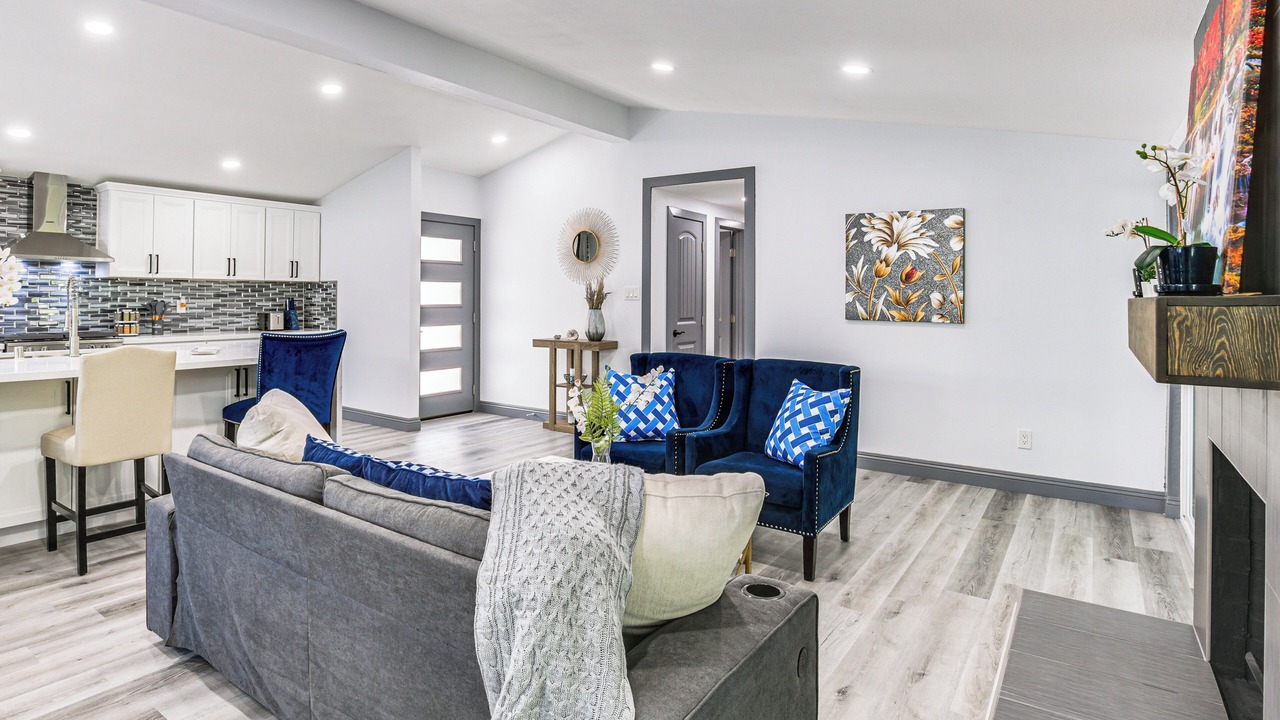 Photo of Livingroom in Serra Mesa