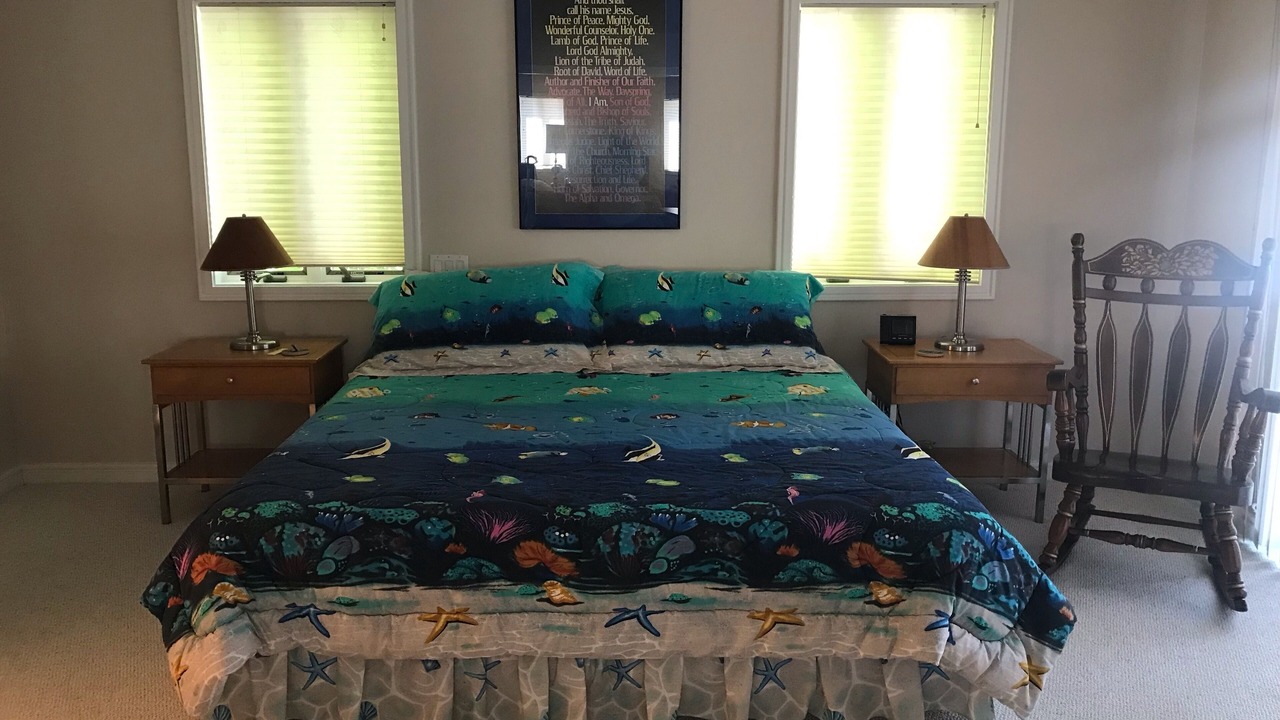 Photo of Bedroom in Robbinsville