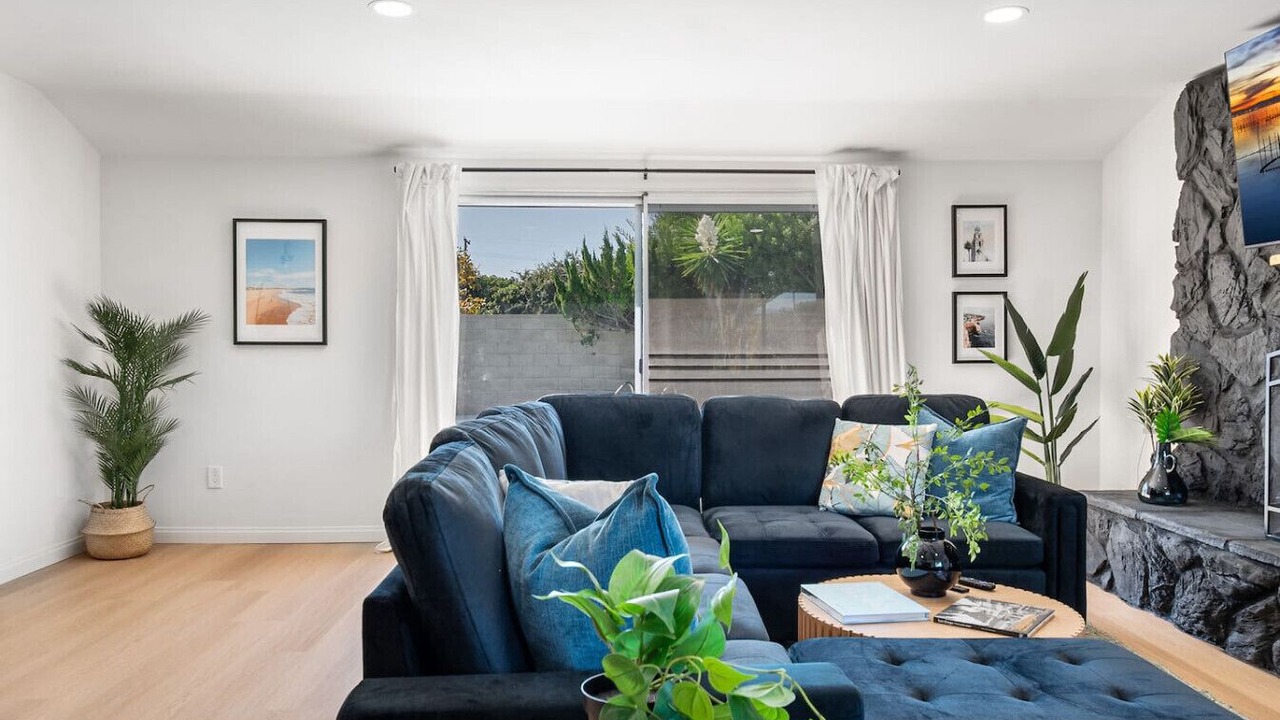 Photo of Livingroom in Clairemont Mesa West