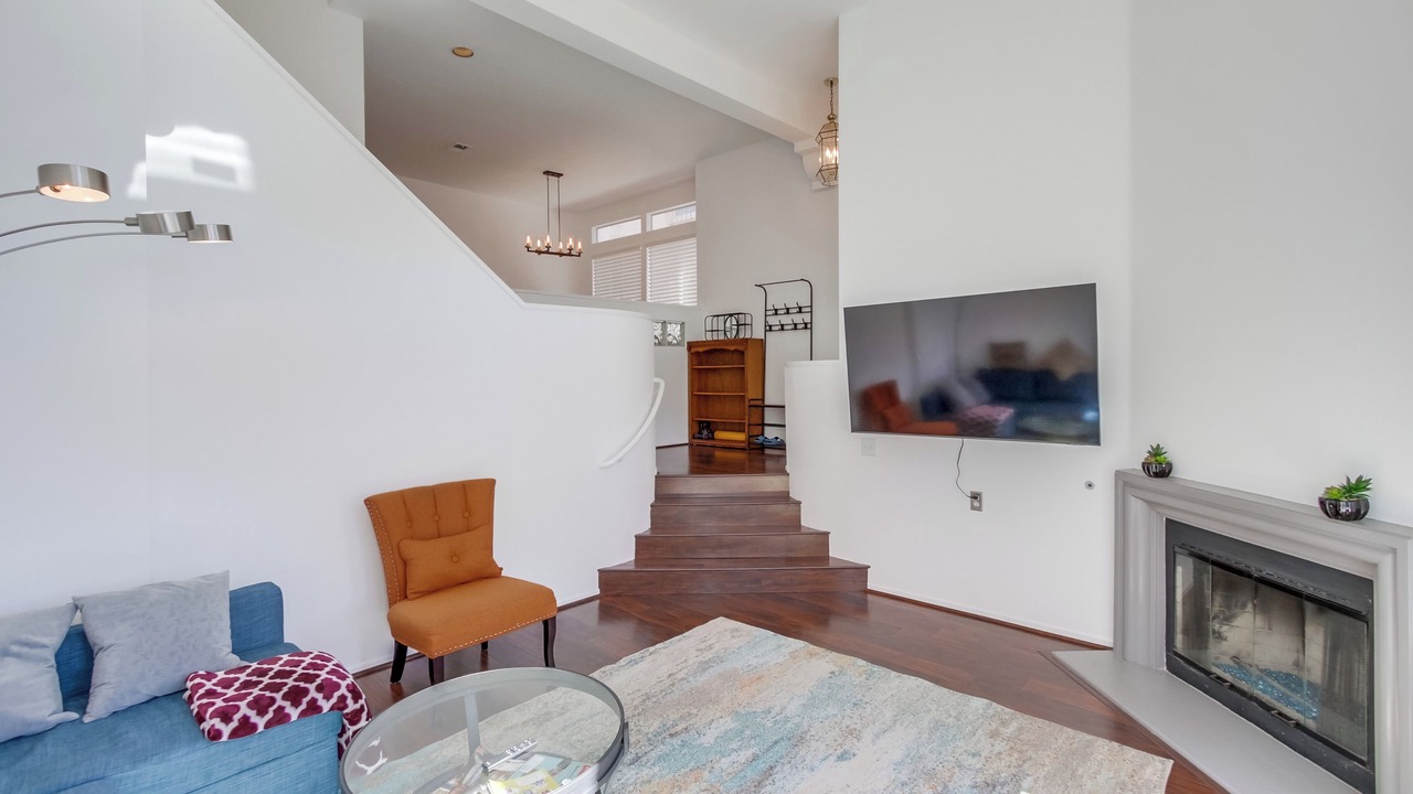 Photo of Livingroom in University City