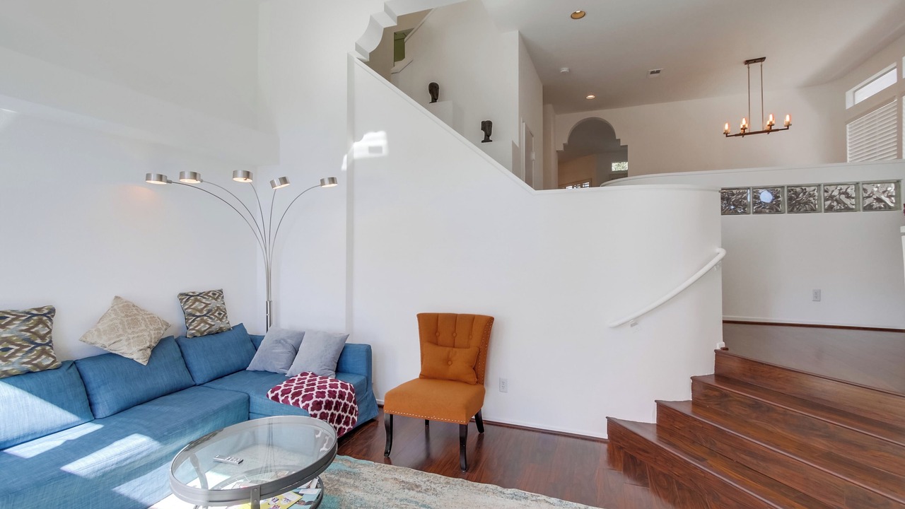 Photo of Livingroom in University City