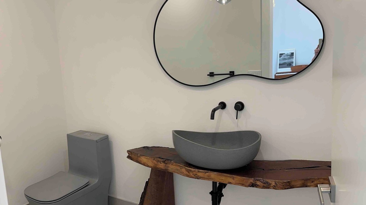 Photo of Bathroom in Bay Ho