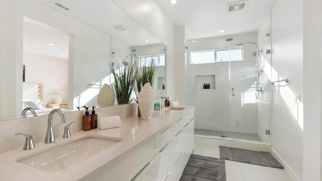 Photo of Bathroom in Serra Mesa