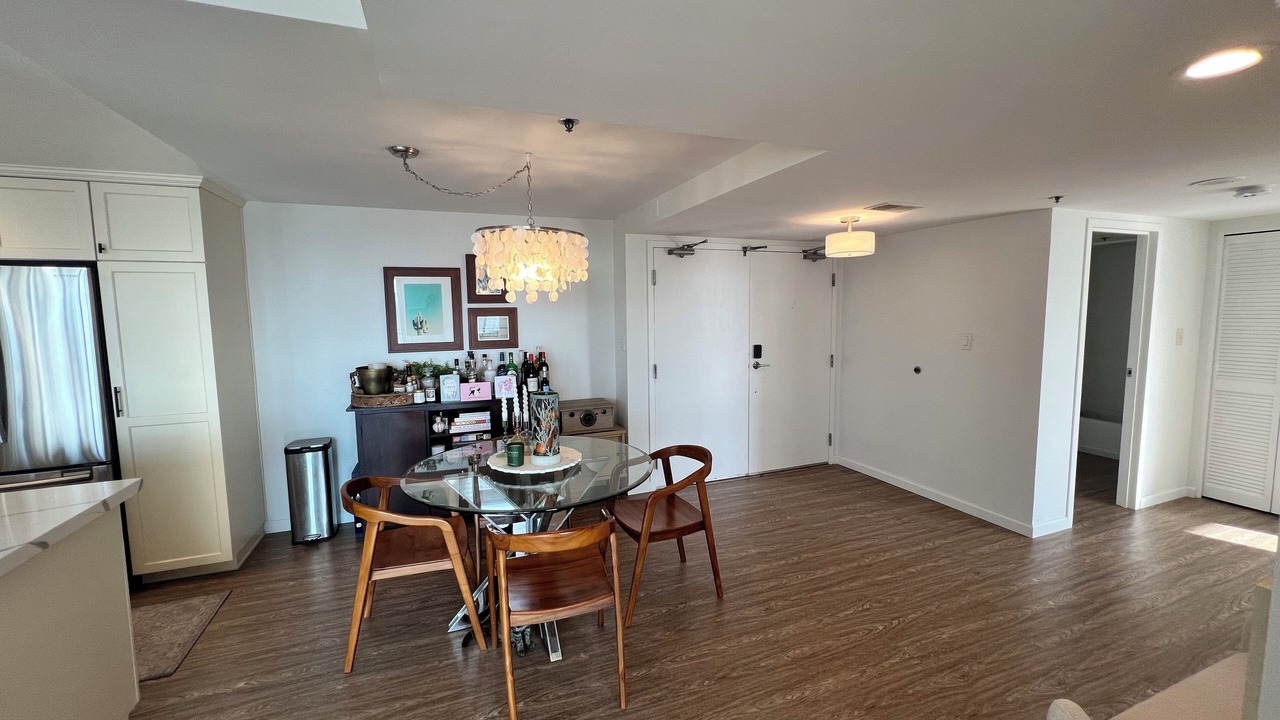 Photo of Livingroom in Civic Core