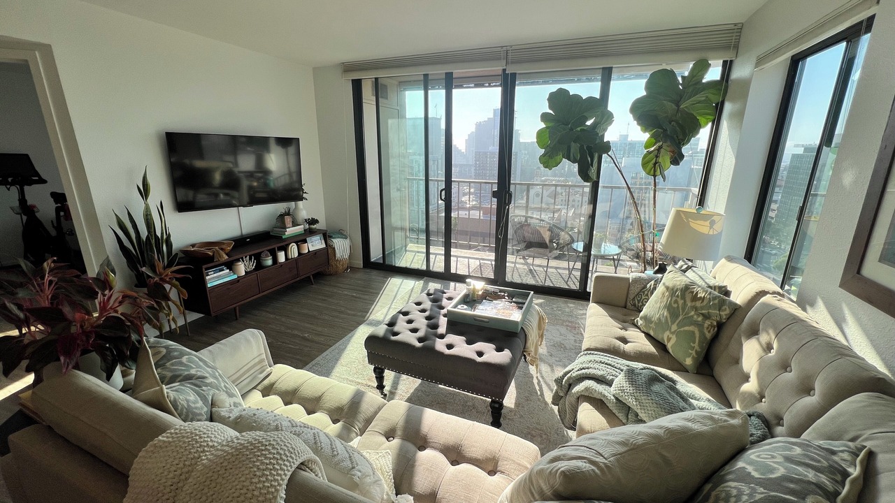 Photo of Livingroom in Civic Core