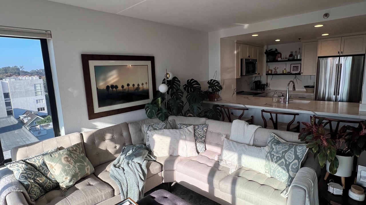 Photo of Livingroom in Civic Core