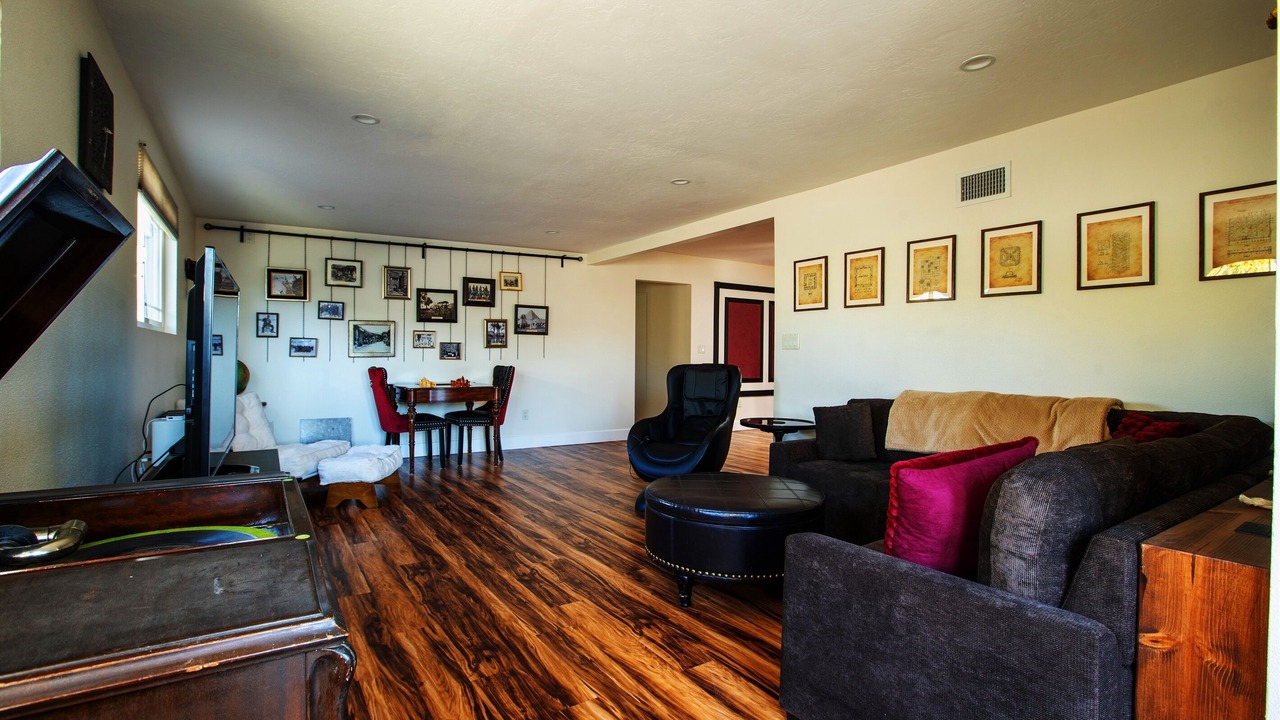 Photo of Bedroom in North Clairemont