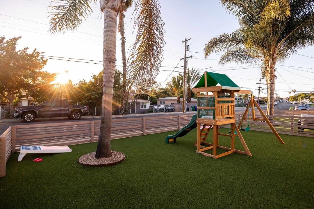 Photo of Others in Linda Vista
