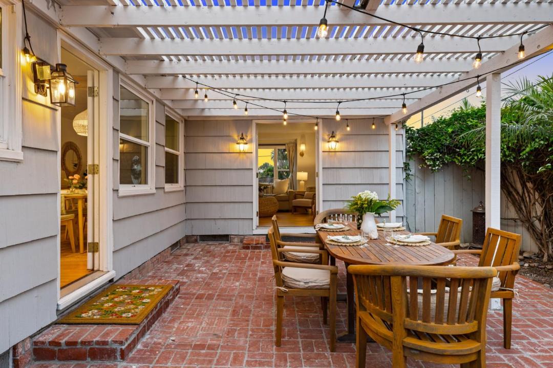 Photo of Patio Balcony in Beach Barber Tract