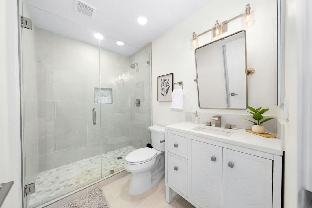 Photo of Bathroom in Mission Hills
