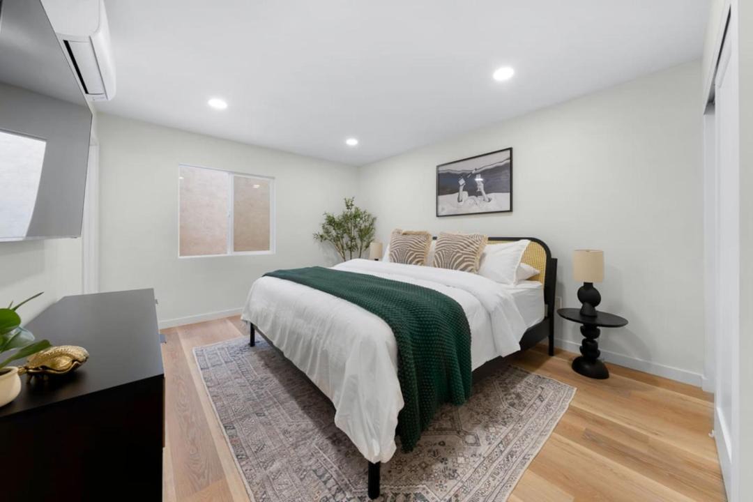 Photo of Bedroom in Mission Hills