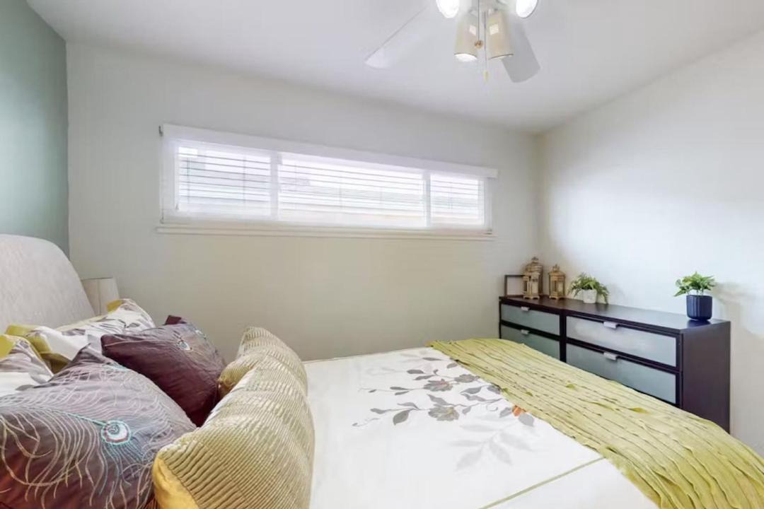 Photo of Bedroom in University City