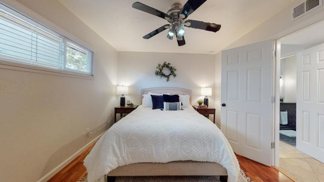 Photo of Bedroom in University City