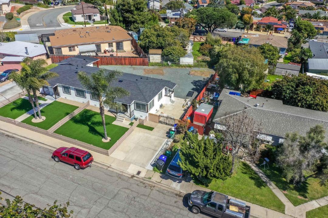 Photo of Others in Linda Vista