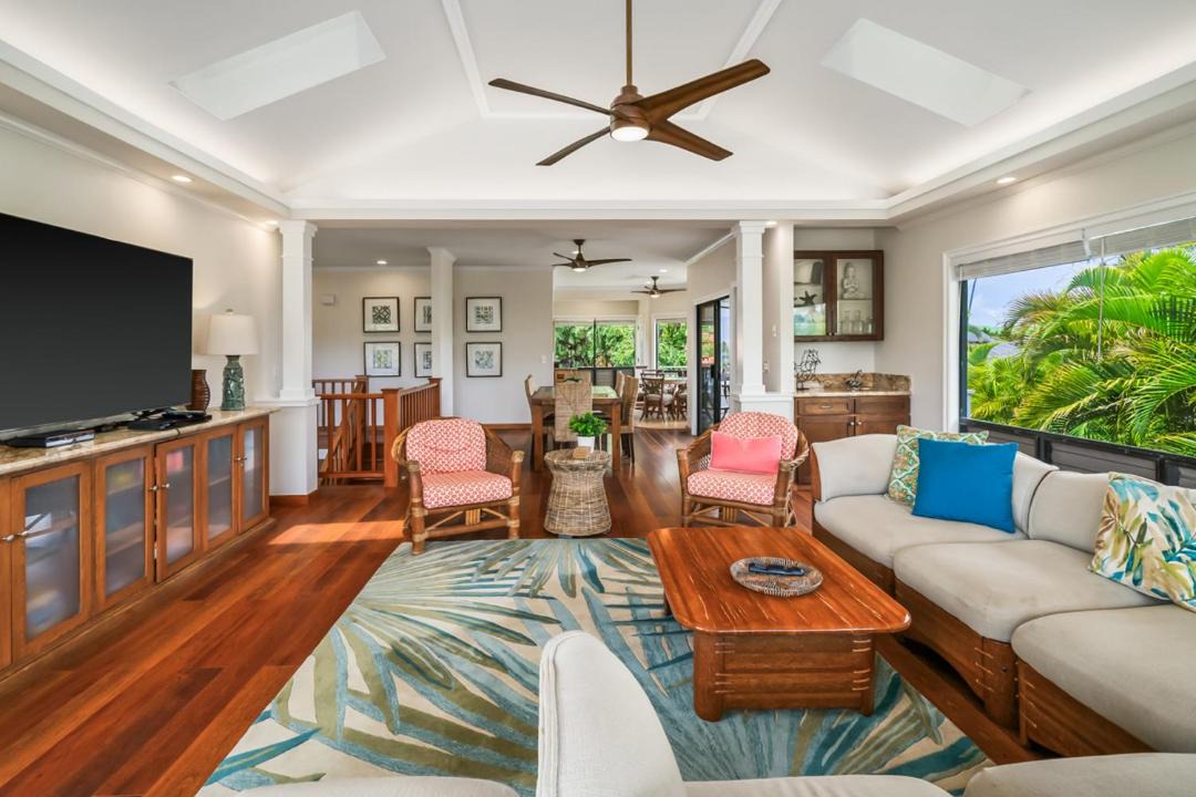 Photo of Livingroom in Bayview