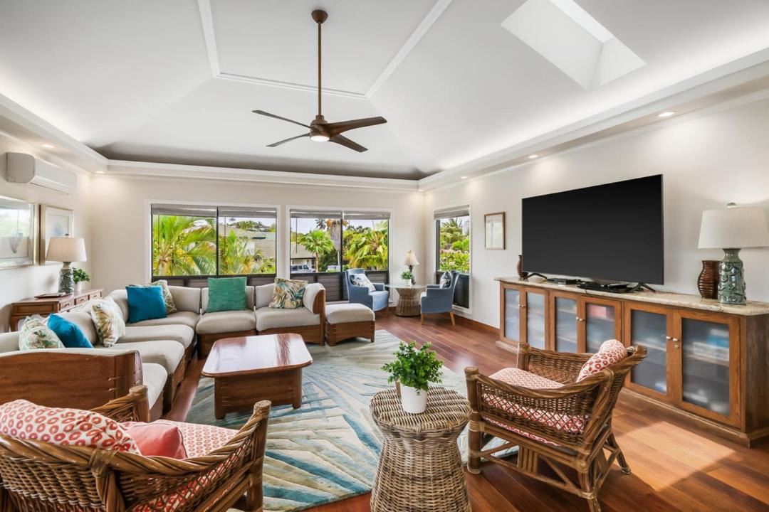 Photo of Livingroom in Bayview