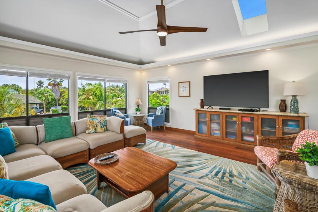 Photo of Livingroom in Bayview