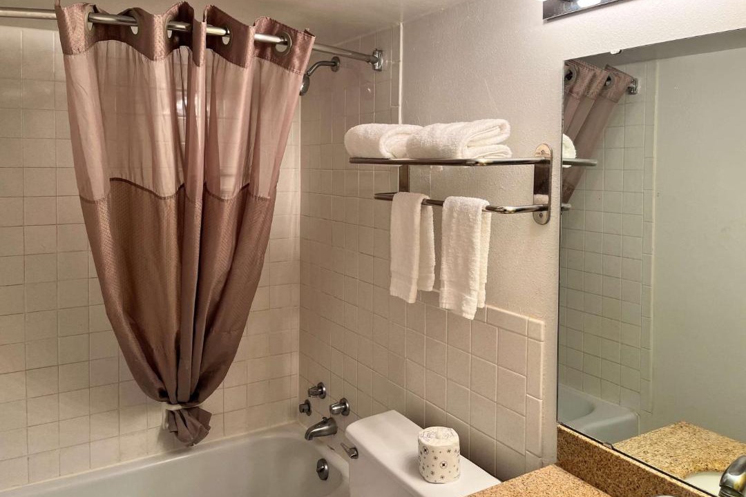 Photo of Bathroom in Clarion