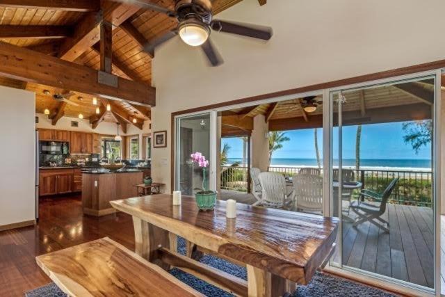 Photo of Livingroom in Hanalei
