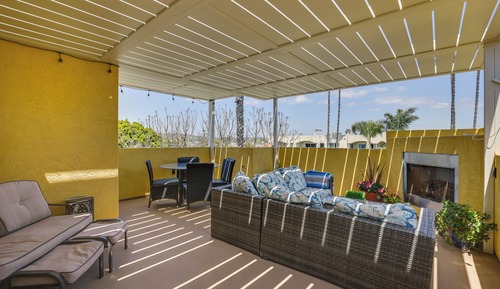 House (4 Bedrooms)