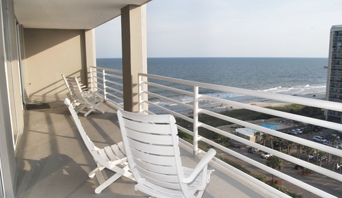 Condo, 3 Bedrooms