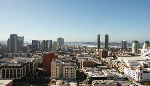 Room, 1 King Bed (San Diego View)