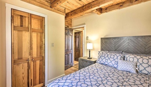 Cabin (Log Cabin and Fjord Suite at Equestri)