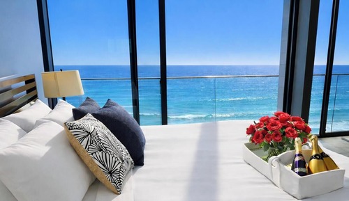 Condo, 2 Bedrooms