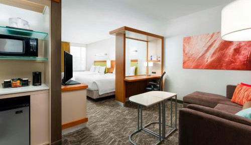 Queen Suite with Two Queen Beds, Top Floor View and Sofa Bed - Hearing Accessible