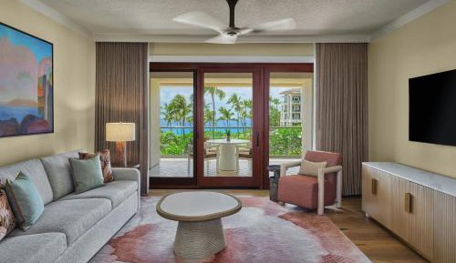 Three-Bedroom Club Suite with Ocean View