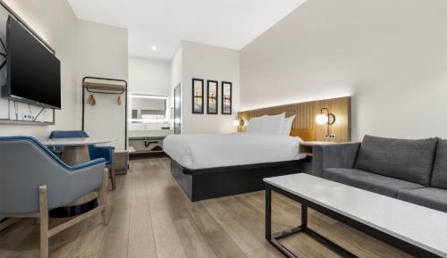 King Room with Sofa Bed - Non-Smoking