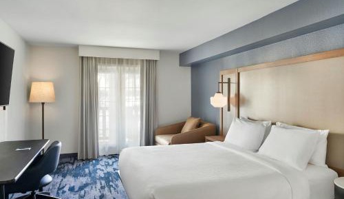 King Room with Sofa Bed