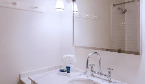 1 Bedroom Suite, 1 King