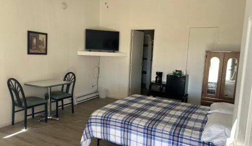 Queen Room