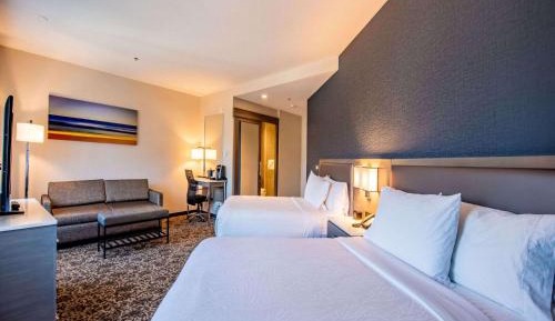 Queen Room with Two Queen Beds and Sofa Bed