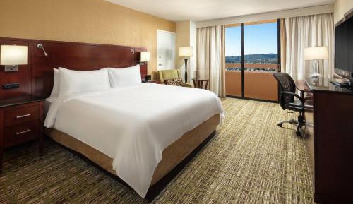 Corner King Room with Balcony