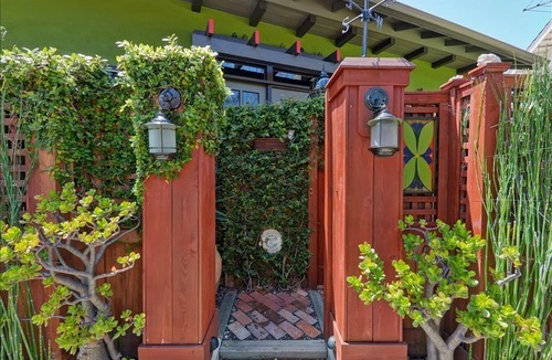 Mission Hills House | Featured on HGTV!! Artistic, Designer, walk to dinner, 5min beach, 10min dwntown