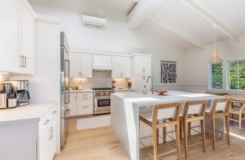 Wainiha House | Modern Beachfront Estate near Tunnels, Sleeps 12