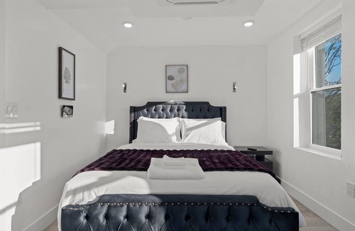 Chester Hotel | New Season Royals