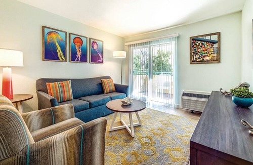 Mission Valley Resort | Family Friendly Mission Valley two-bedroom suite with full kitchen