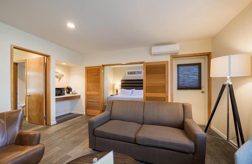 Northwest Everett Hotel | Inn at Port Gardner-Everett Waterfront, an Ascend Collection Hotel