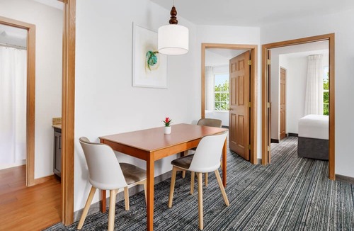 Horsham Hotel | Towneplace Suites by Marriott Horsham