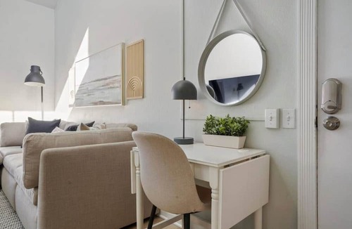 Serra Mesa Condo | Relaxing Homey-Bright & Spacious