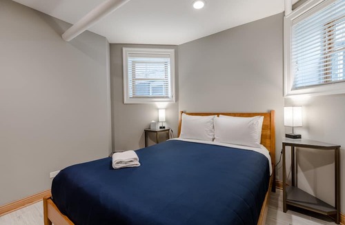 Ukrainian Village Apartment | Quiet Oasis Only Minutes from Downtown - Friendly Neighborhood! by AllSet Turnover