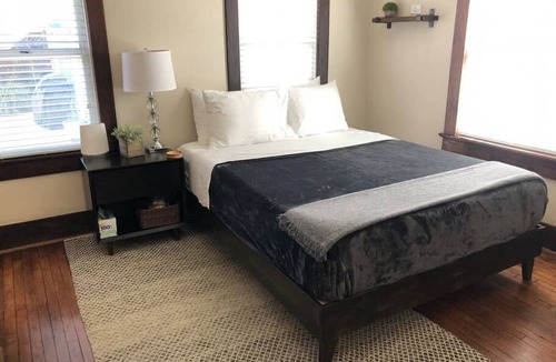 South Park Apartment | Boutique South Park Craftsman Studio